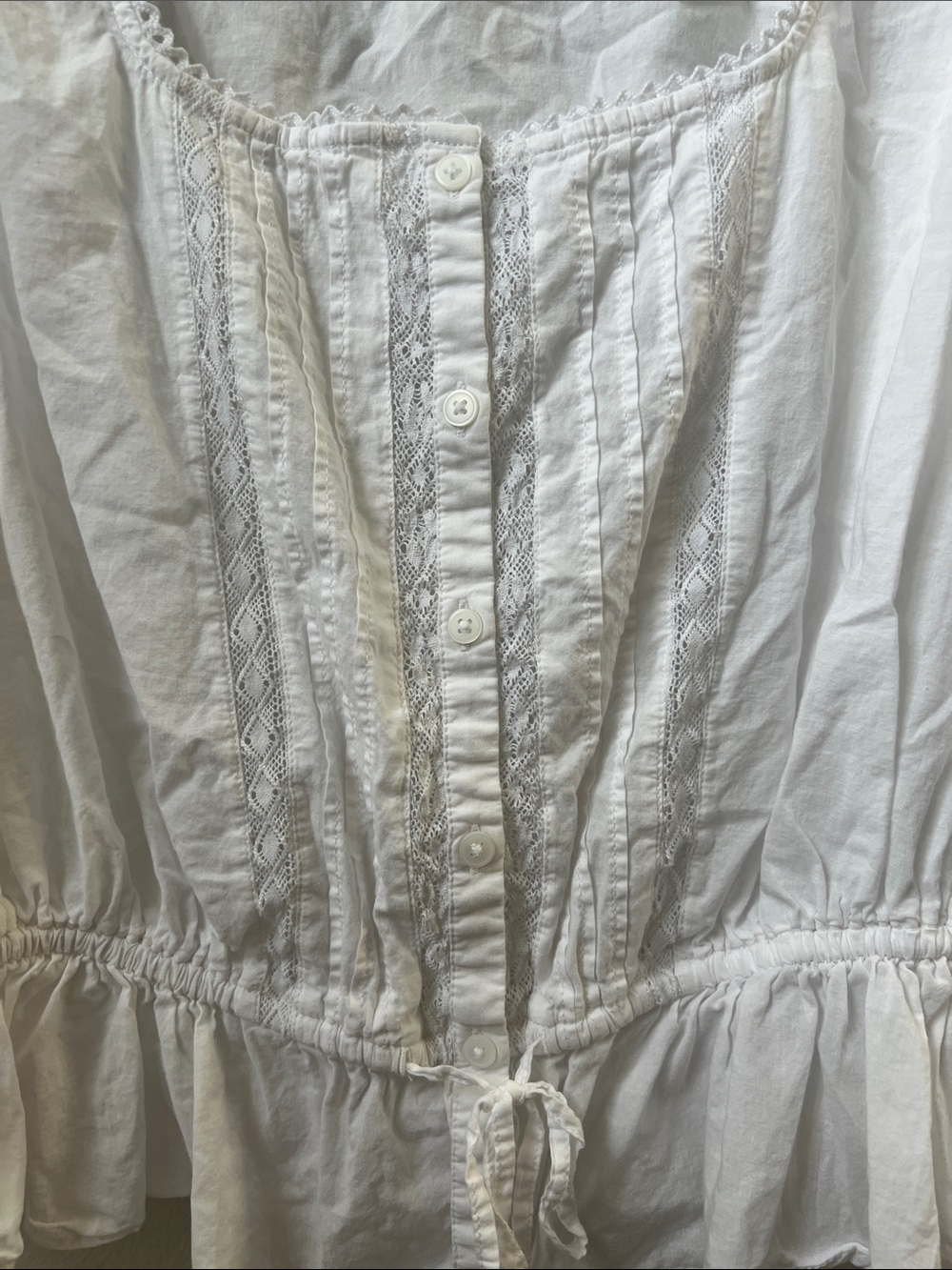 Old Navy White Sleeveless Button-Front Top - Picture 2 of 5